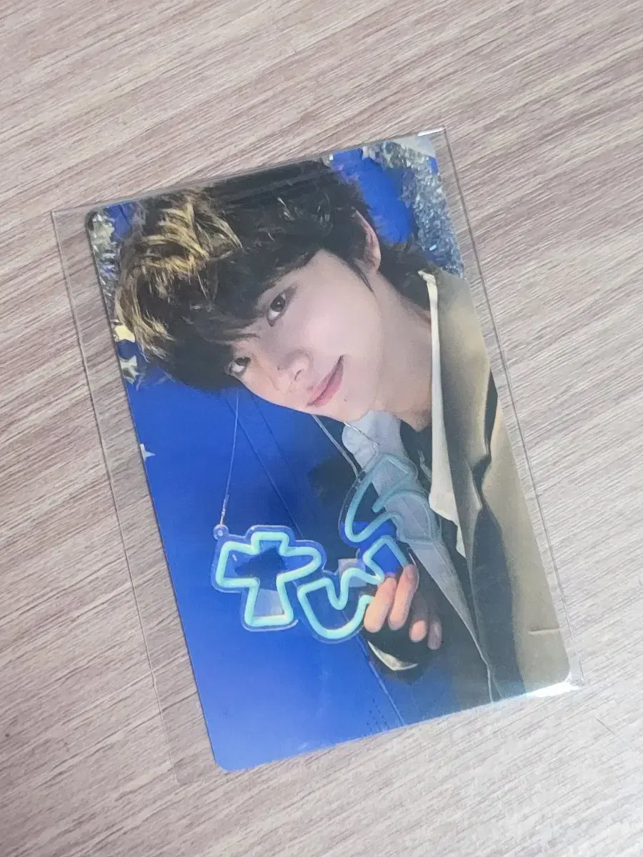 TWS Xinyu weverse pre-order benefit sealed unreleased photocard wts Sell