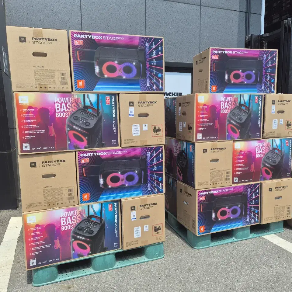 JBL 파티박스320 + JBL AS3  무선마이크셋트