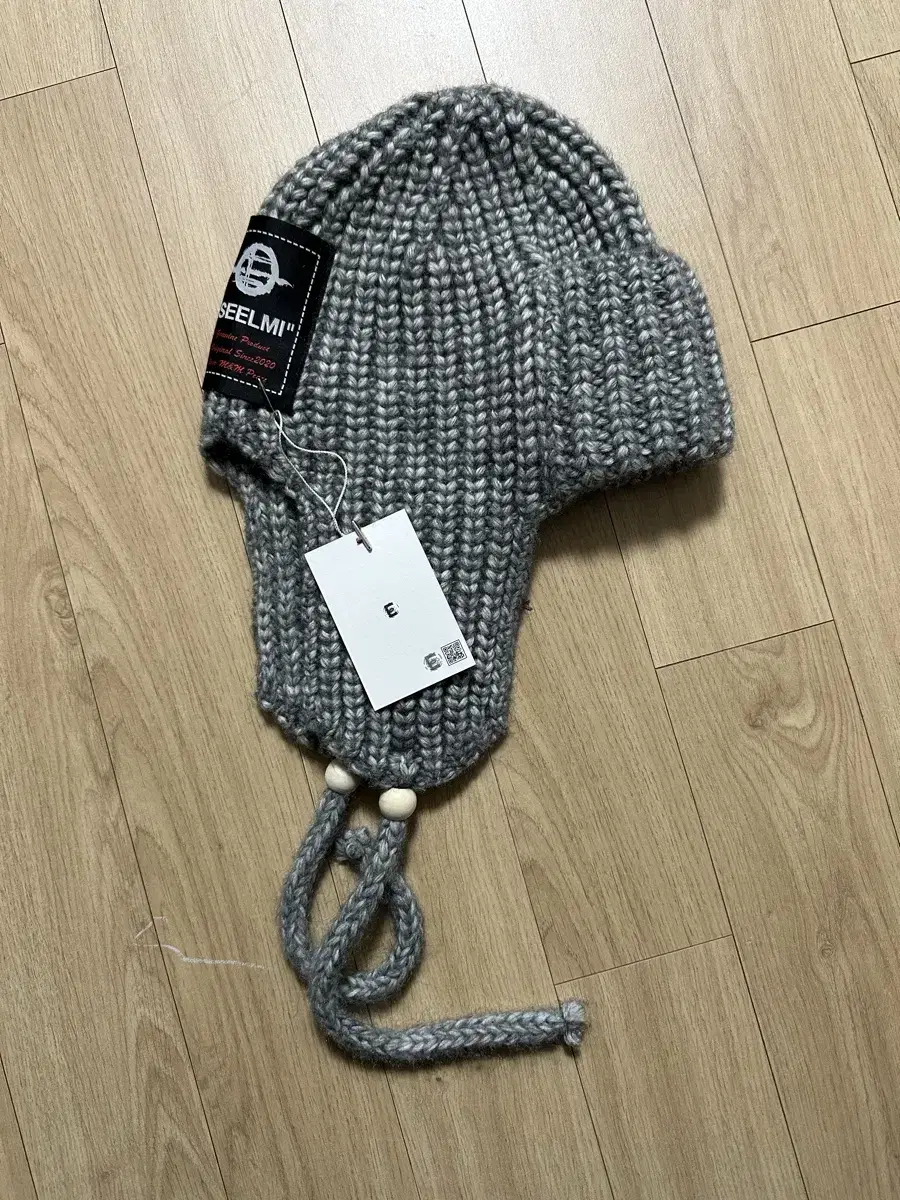 에씰미 KNIT TRAPPER HAT 카리나 바라클라바