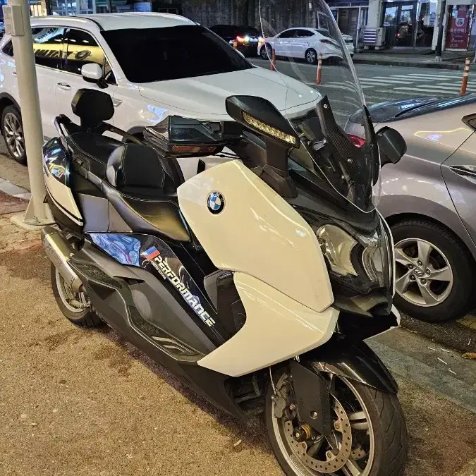 bmw  c650GT