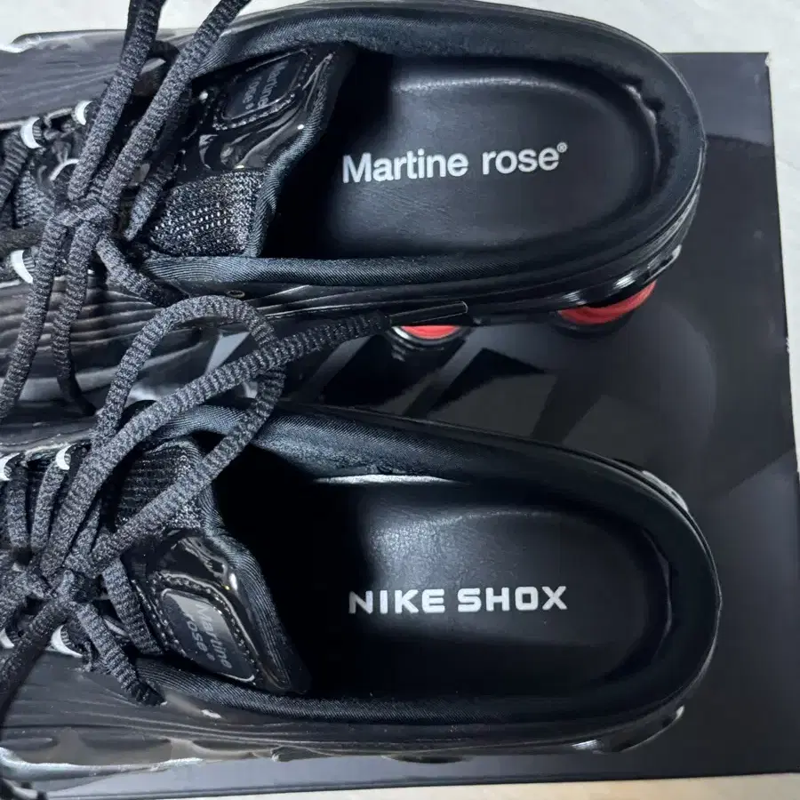 나이키 마틴로즈 Martine Rose Shox 샥스 265