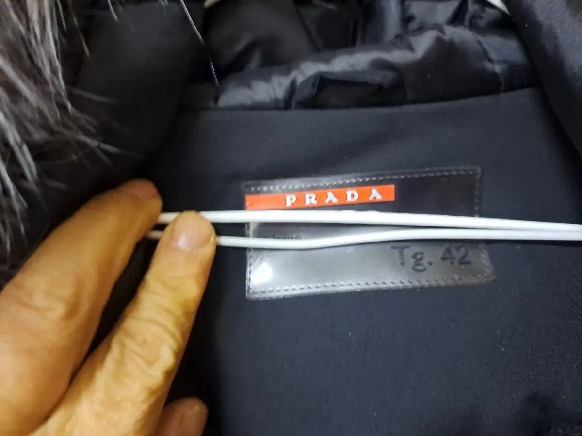 PRADA 여성용 55 .66