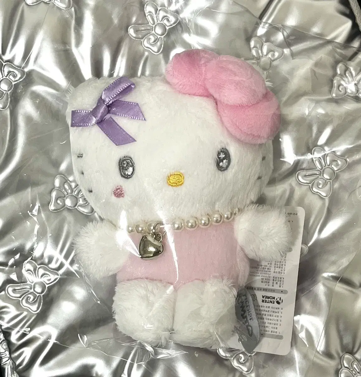 Genuine Sanrio Hello Kitty Key Stuffed Doll keyring Bag Curl Pearl Necklace New Product