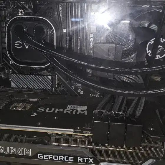 rtx 3080 슈프림 고성능 게이밍 컴퓨터