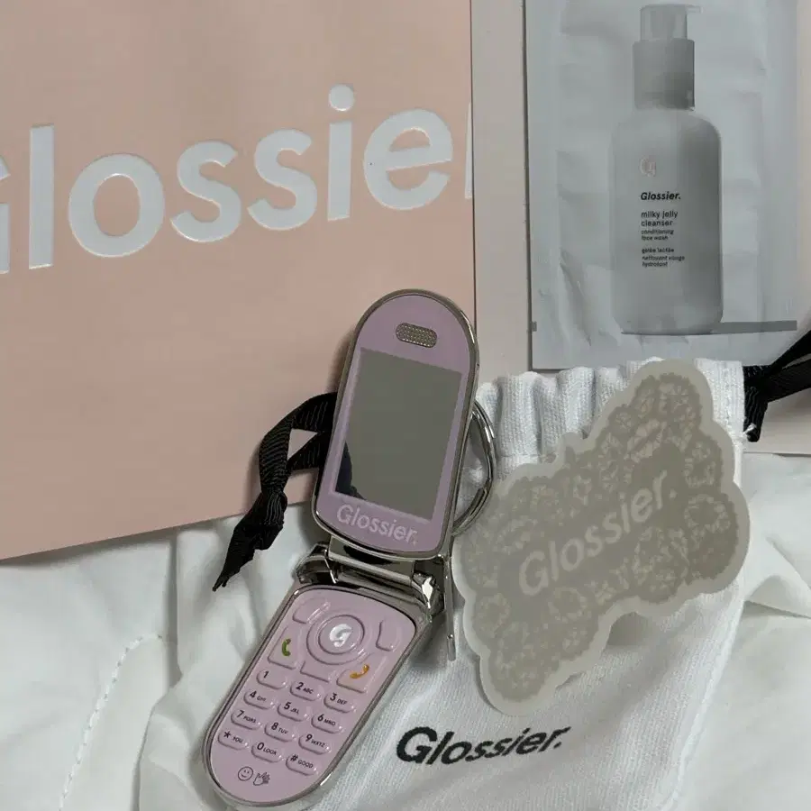 (LA 한정판!) 글로시에 키링 Glossier LA Keychain 키