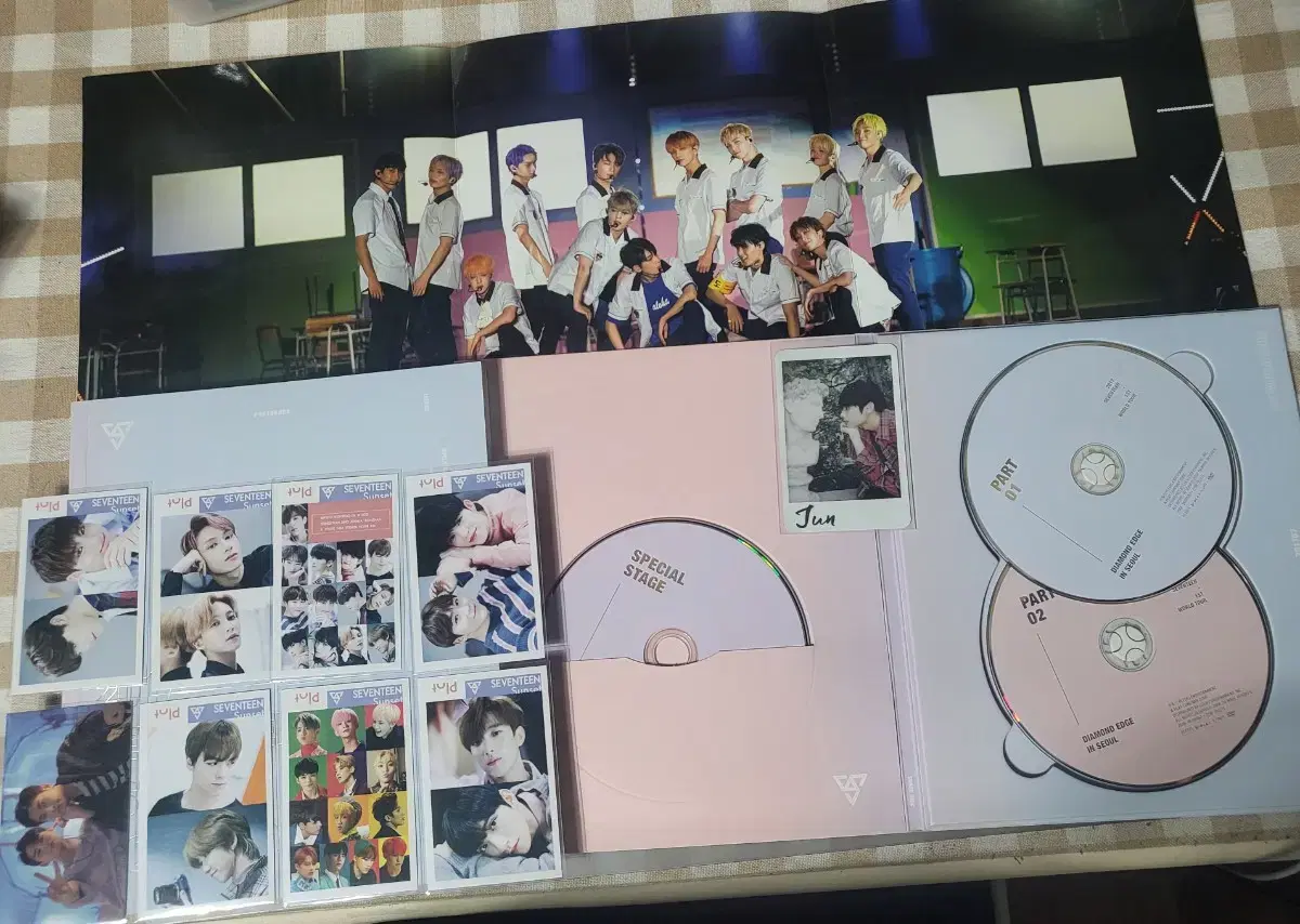 세븐틴 다이아몬드 엣지DVD  사진구성 양도합니다.