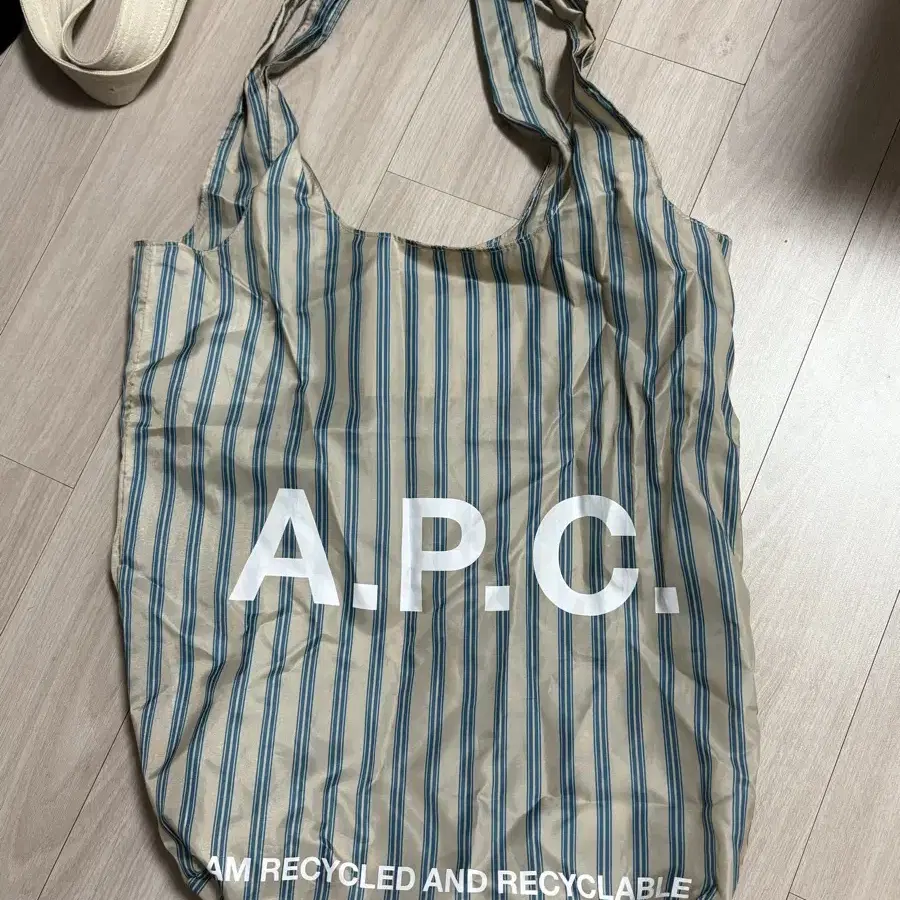 아페쎄 apc 리사이클링백 에코백