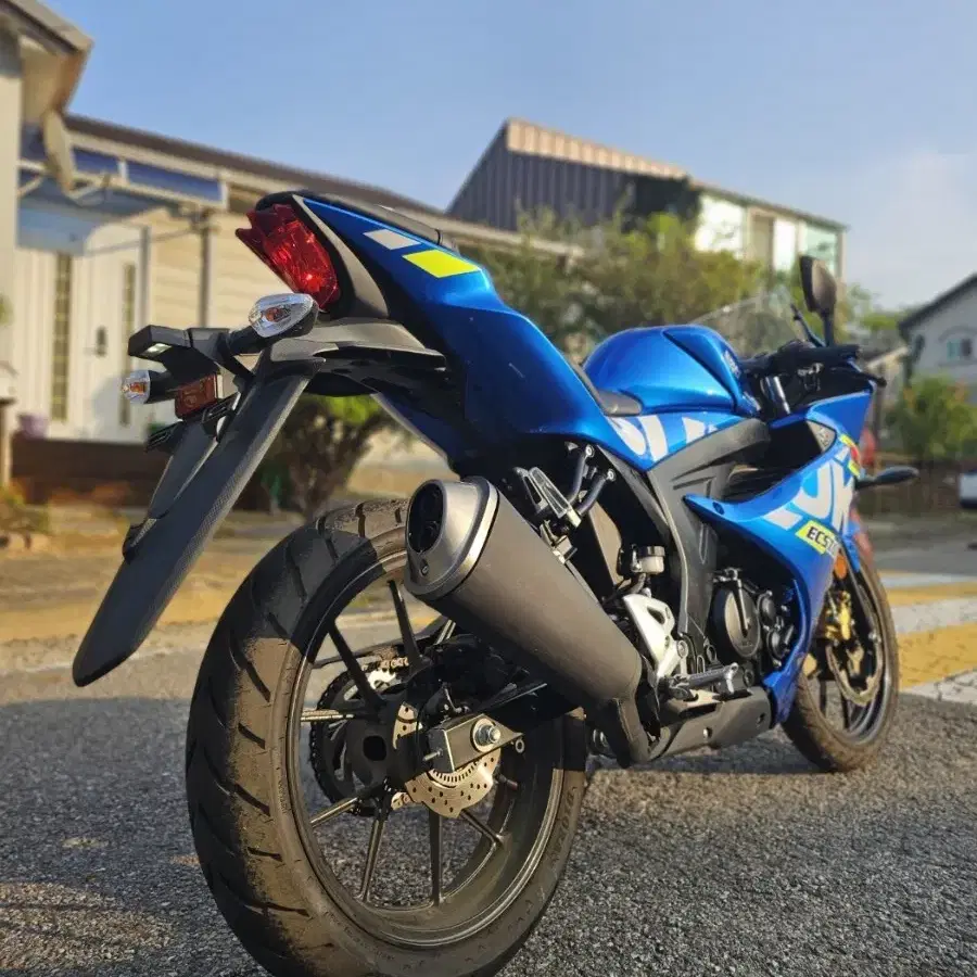 신차보증)A급 신차컨디션 스즈키 gsx-r125 24년형 1천키로 판매