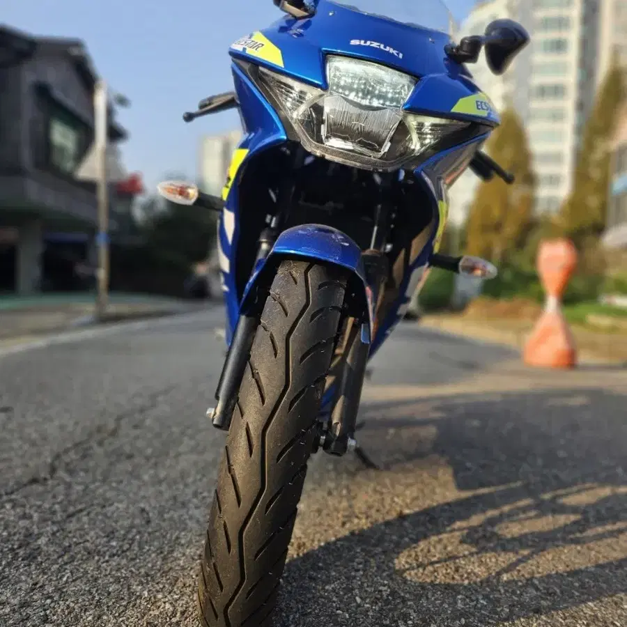 신차보증)A급 신차컨디션 스즈키 gsx-r125 24년형 1천키로 판매