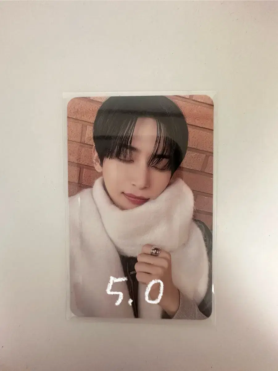 Quick sale)) cravity broadcast photocard wts shawl jungmo