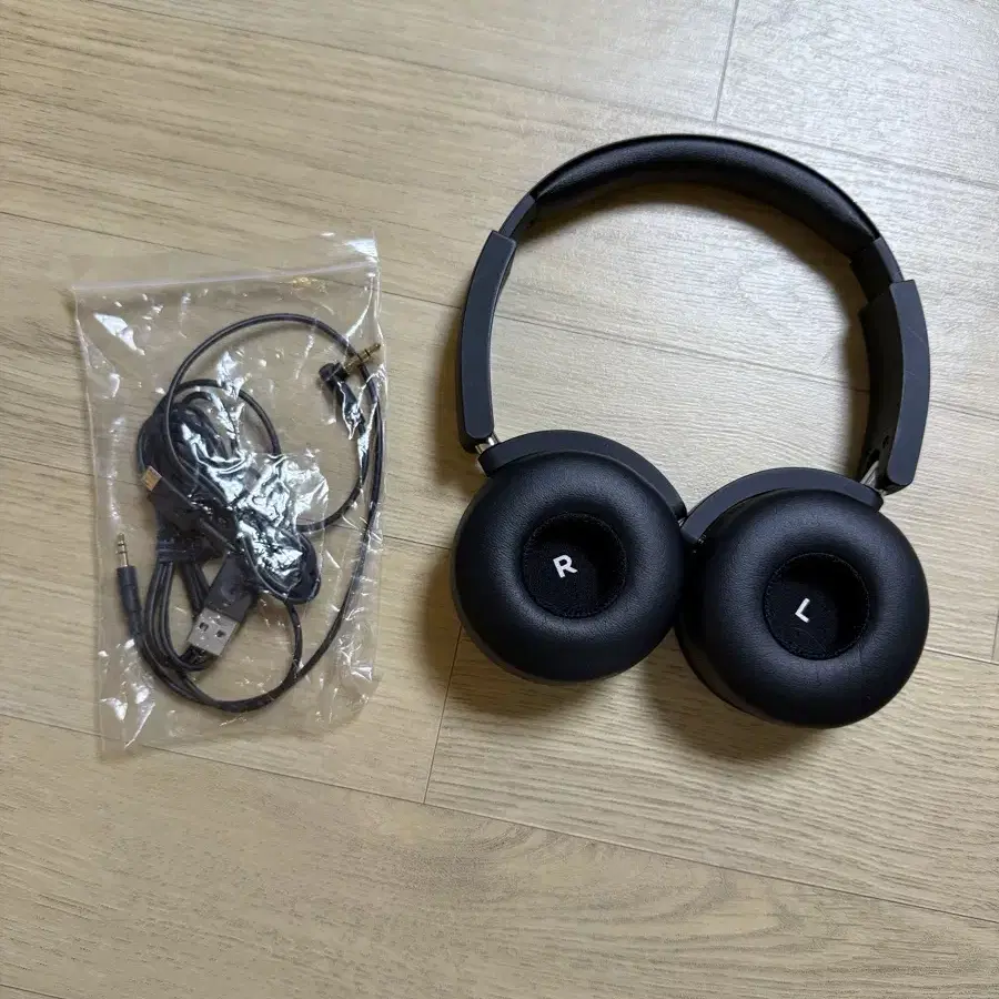 AKG Y50BT 헤드셋