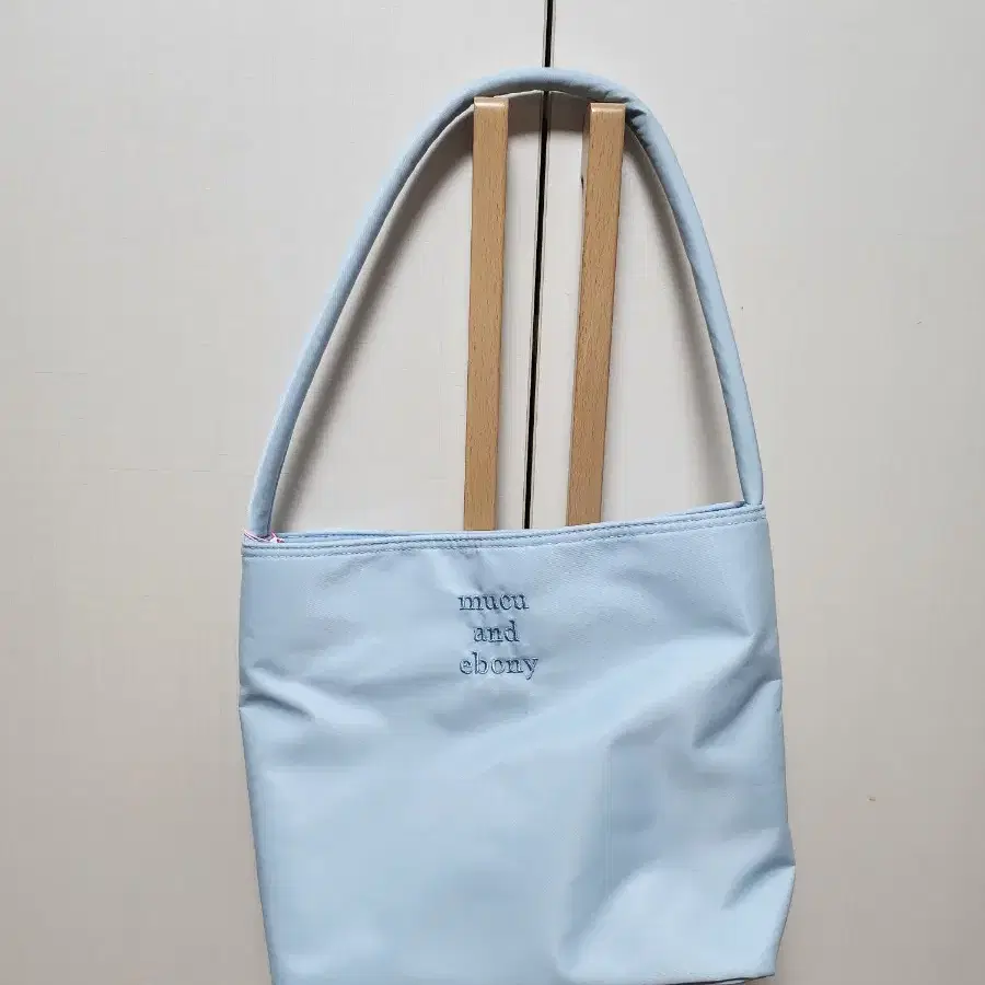 무쿠앤에보니 nearreat bag(하늘색)