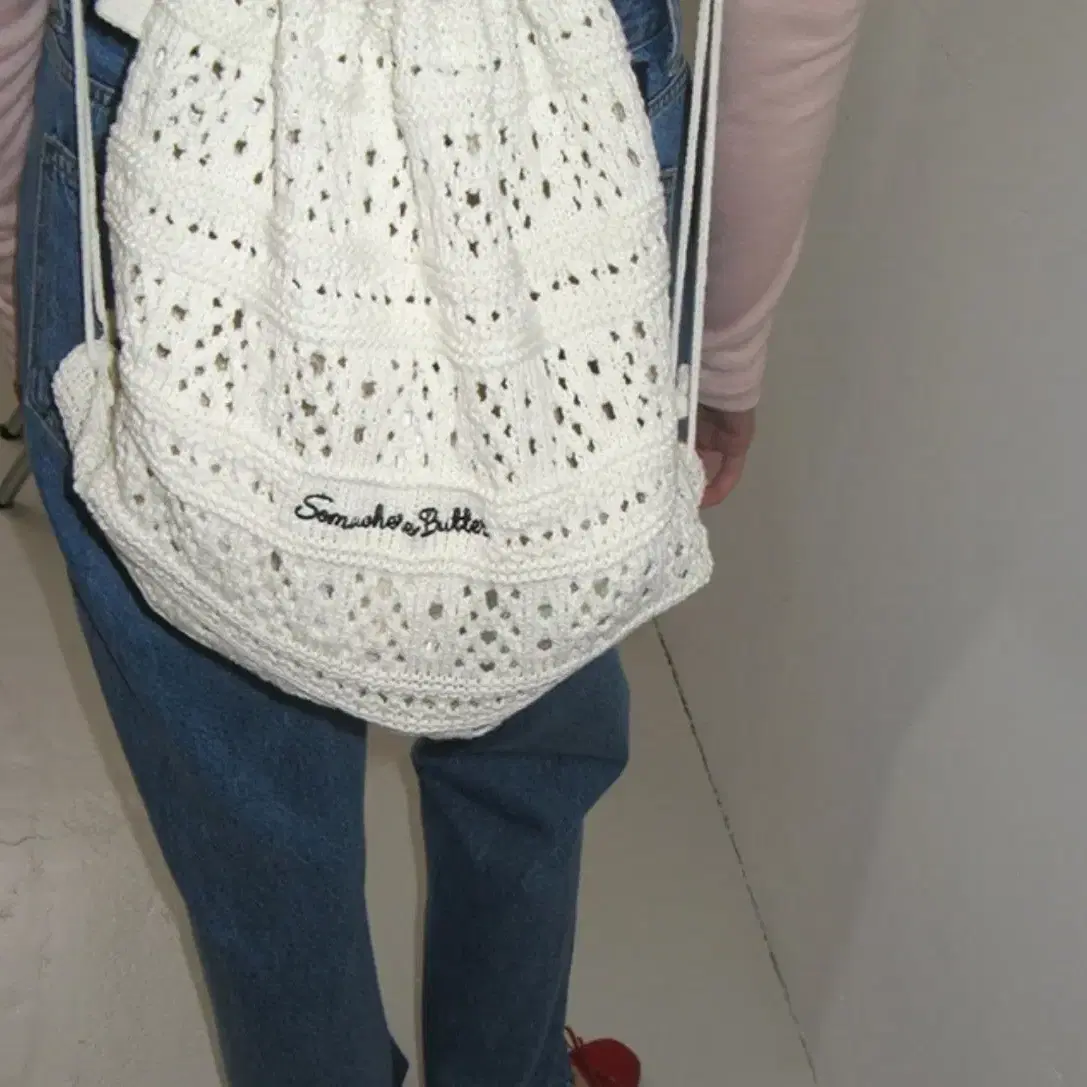 썸웨어버터 스트링백 knit string bag 아이보리