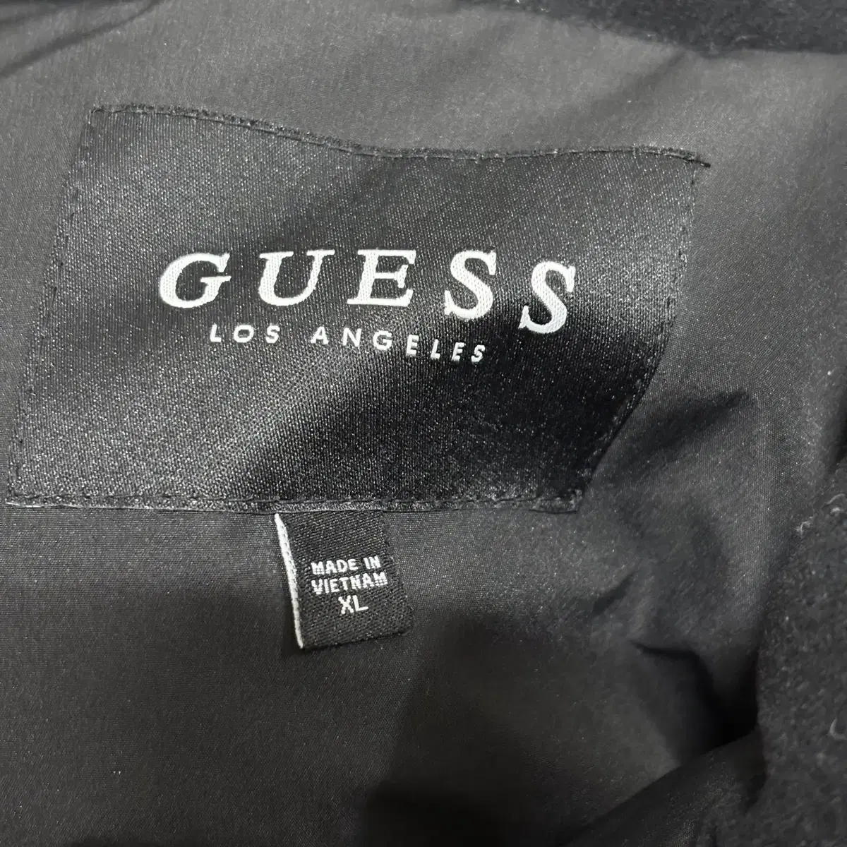 게스 GUESS 패딩