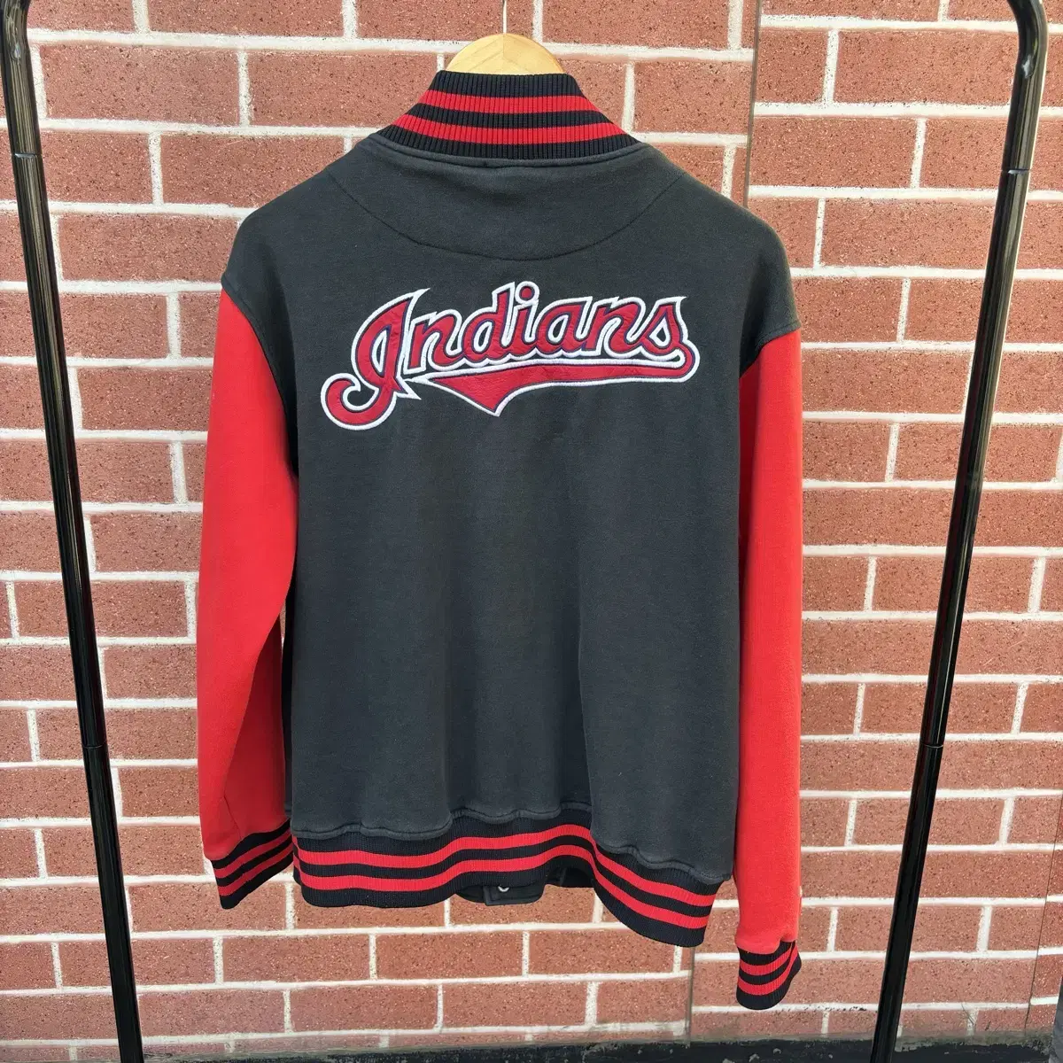 Mitchell & Ness 미첼앤네스 인디언스 바시티 자켓