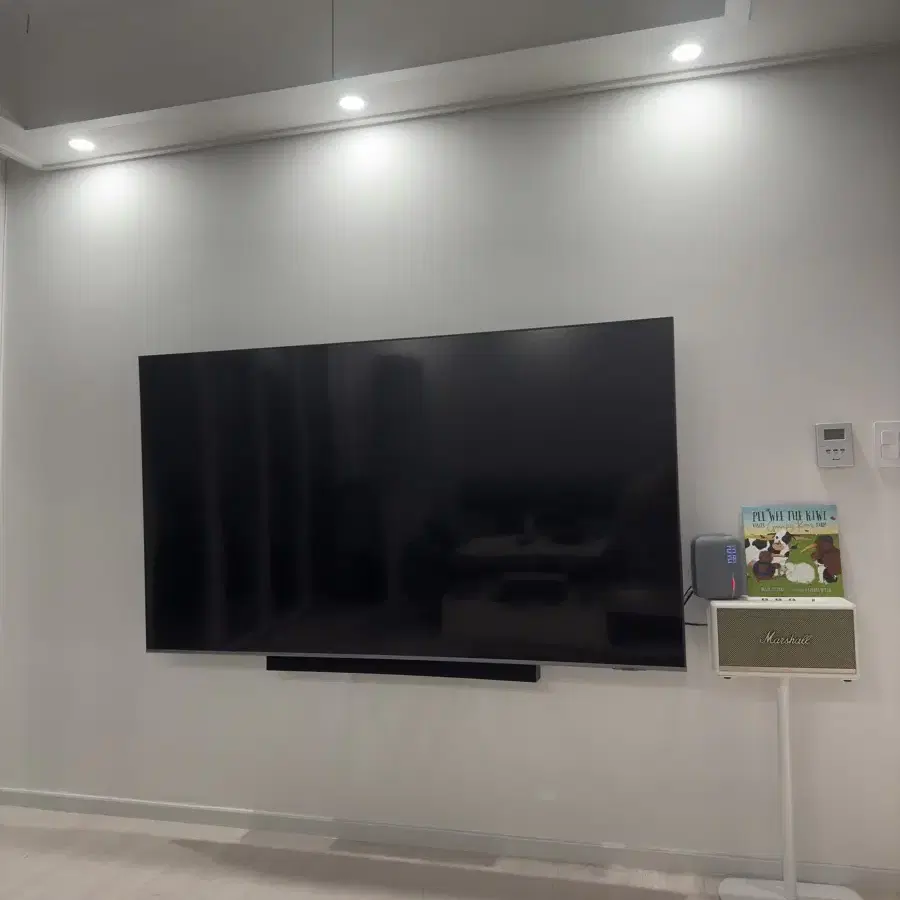 삼성 75인치 Crystal UHD + 삼성 사운드바 + 벽걸이브라켓