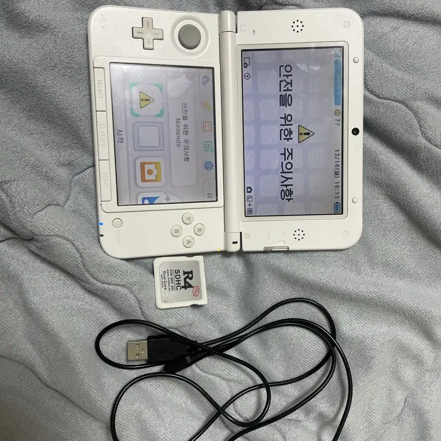 닌텐도 3ds xl 화이트