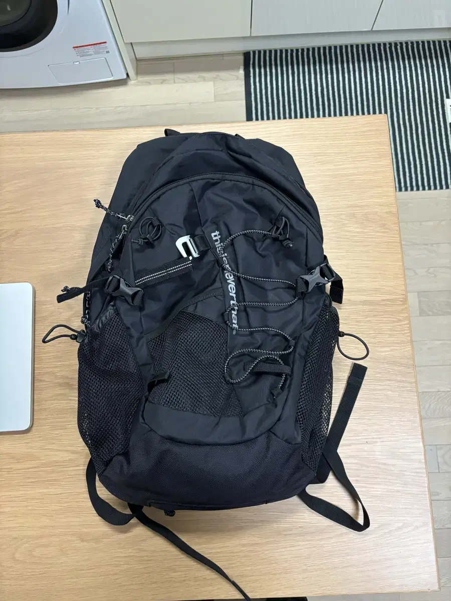 디스이스네버댓 SP-Logo Field Backpack 28 Blac