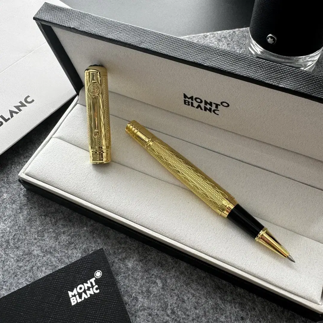 MONTBLANC  몽블랑   사인펜.