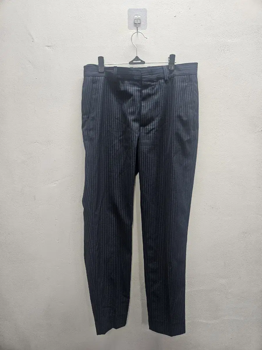 Unused 46 Course New Spring and Autumn Slacks