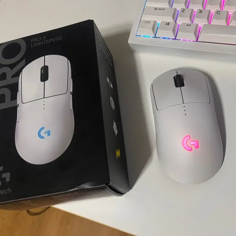 로지텍 g pro 2 무선 게이밍 마우스 지프로2 화이트