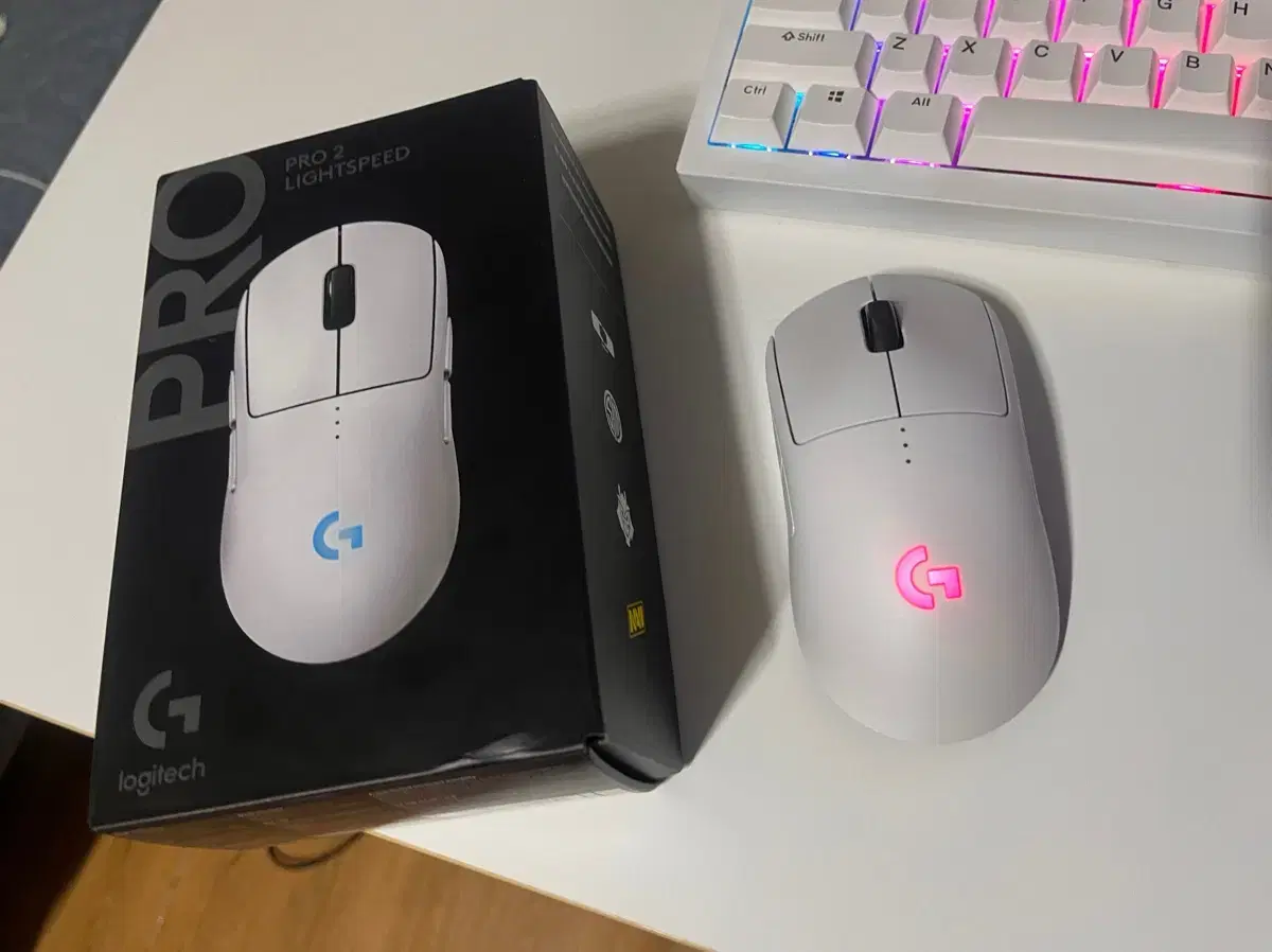 로지텍 g pro 2 무선 게이밍 마우스 지프로2 화이트