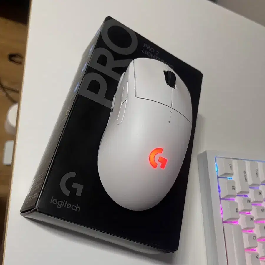 로지텍 g pro 2 무선 게이밍 마우스 지프로2 화이트