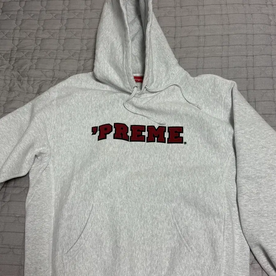 슈프림 preme 후드티 M사이즈