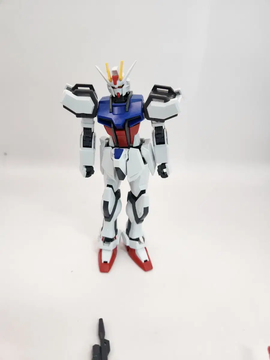 HG 스트라이크 건담+에일팩