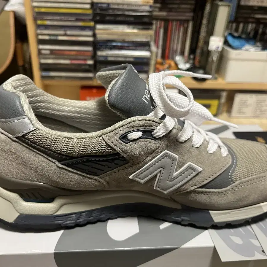 뉴발란스 U998GR 255사이즈