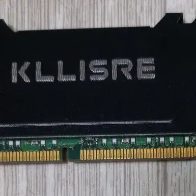 krrisre ddr4 16g 메모리 부품용으로 팝니다