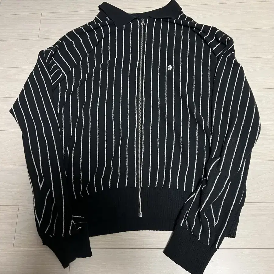 [M] 스투시 stussy zip polo 블랙 스트라이프 가디건