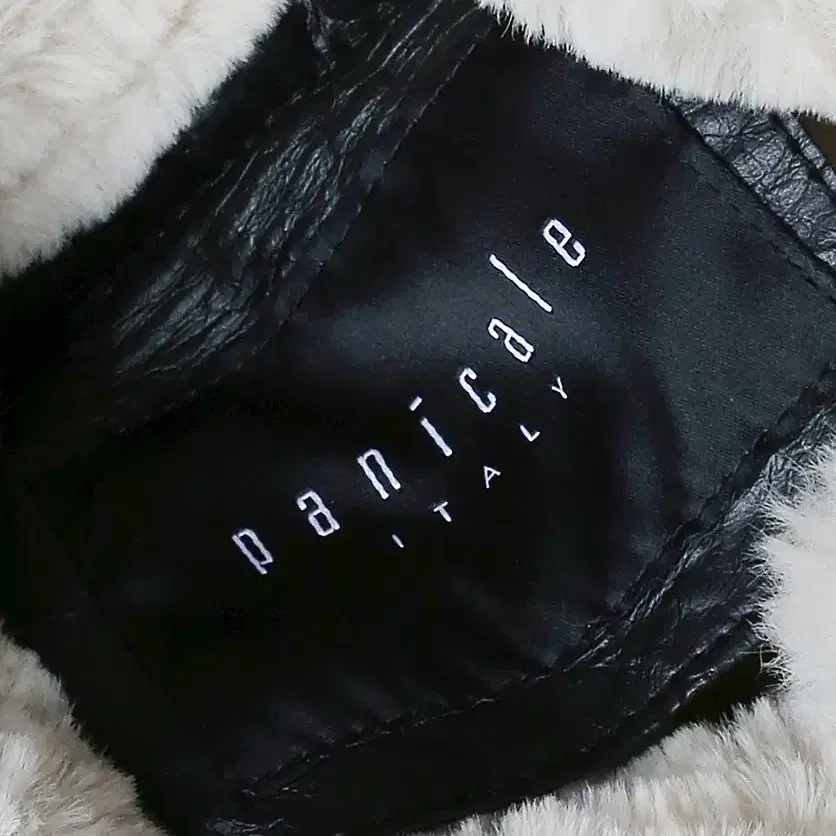 빠니깔레 [Panicale] 블랙 이탈리아 무스탕 자켓