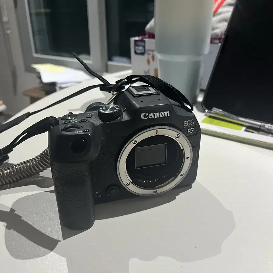 캐논 EOS R7 18-150 렌즈 포함 KIT