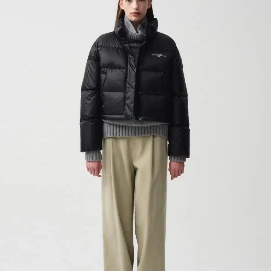 마리떼 W BASIC DUCK DOWN CROP PUFFER black