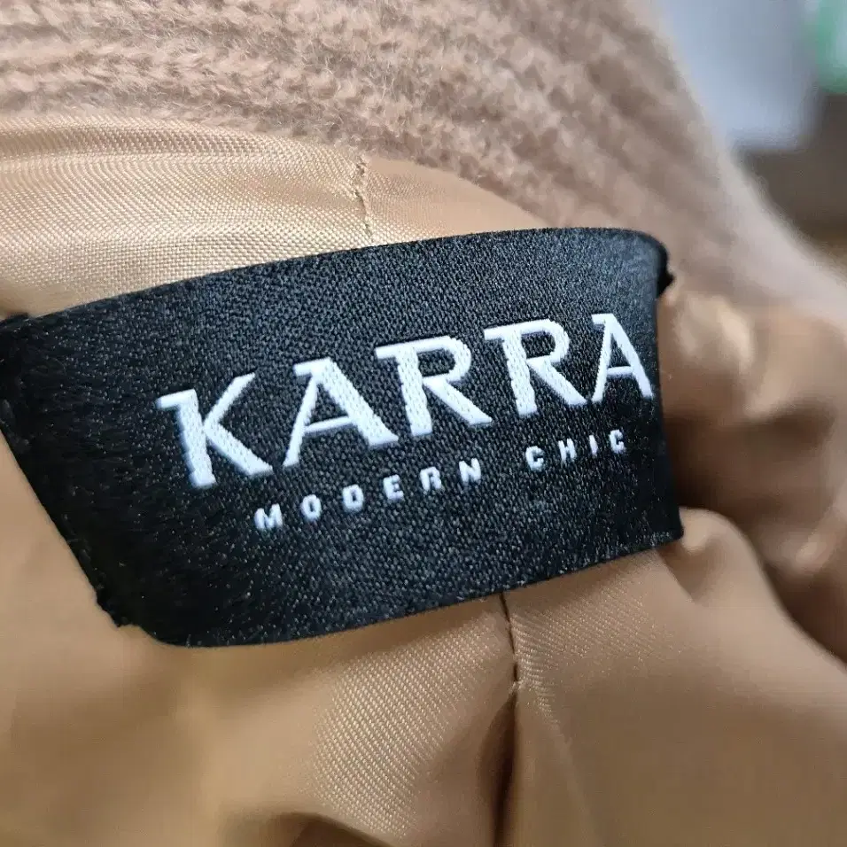 카라 karra 코트