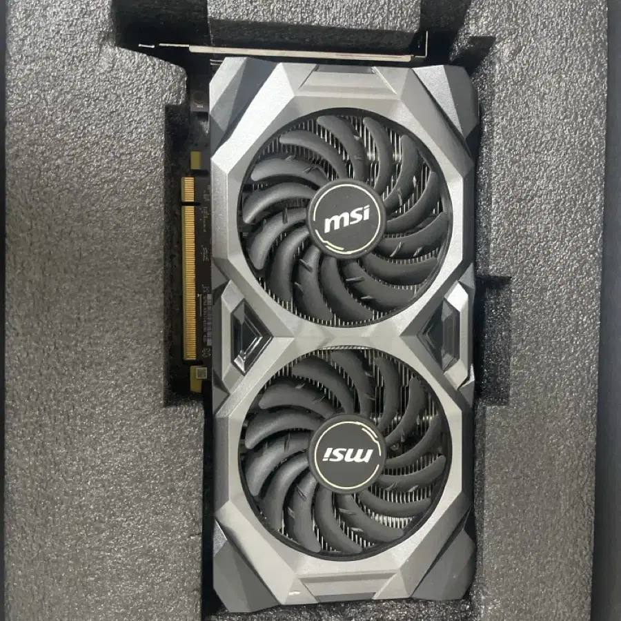 라데온 rx5700xt