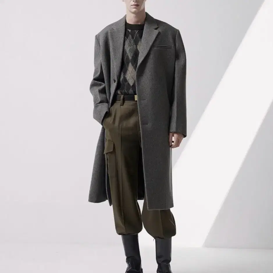 시스템옴므 21fw 파리컬렉션 울 싱글 코트