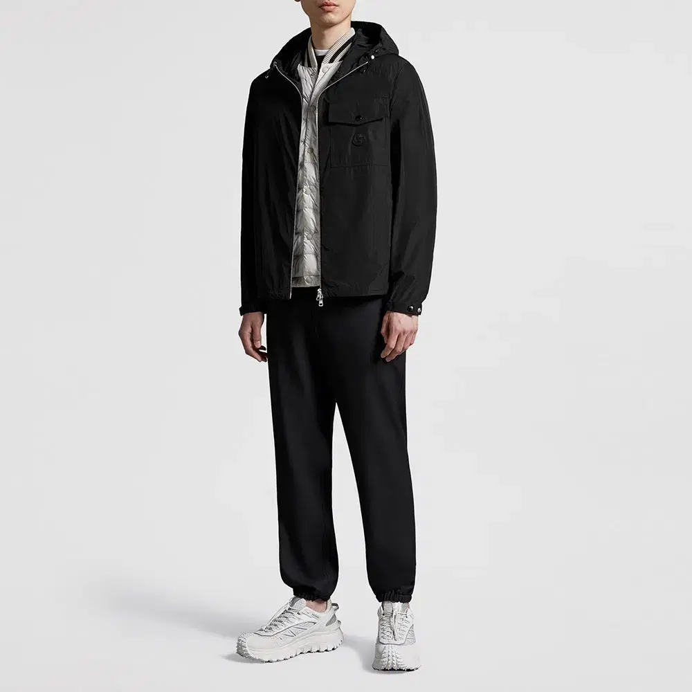 24SS MONCLER 몽클레르 FUYUE 바람막이 자켓 블랙 [4]