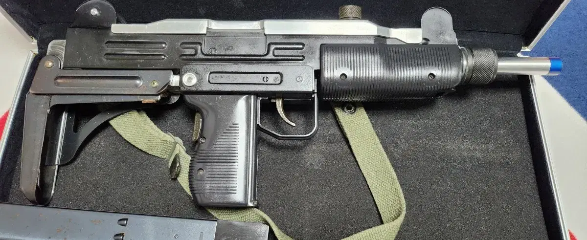 [올드건] 토이스타 우지 UZI SMG 풀메탈