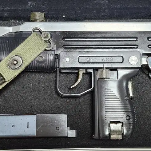 [올드건] 토이스타 우지 UZI SMG 풀메탈