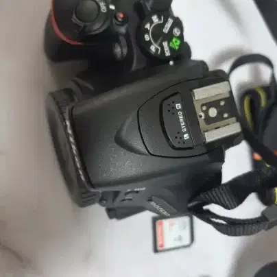 신품급 니콘 DSLR 카메라 D5500 과 18-55VR 렌즈 세트