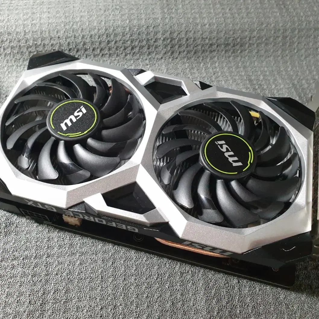 NVDIA GTX 1660 super MSI VENTUS 6GB OC