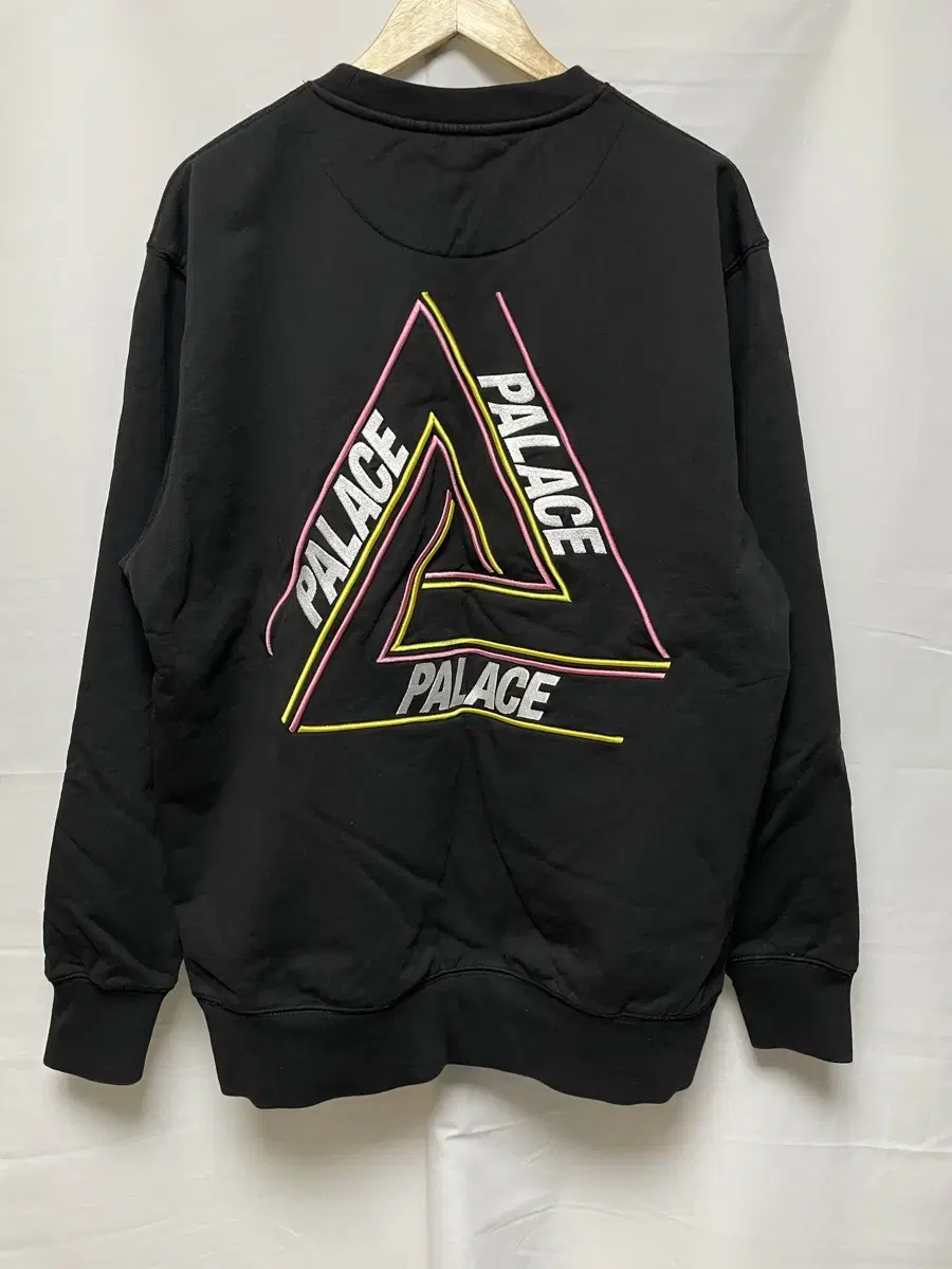 Palace 팔라스 베이지컬리 트라이퍼그 크루넥 XL