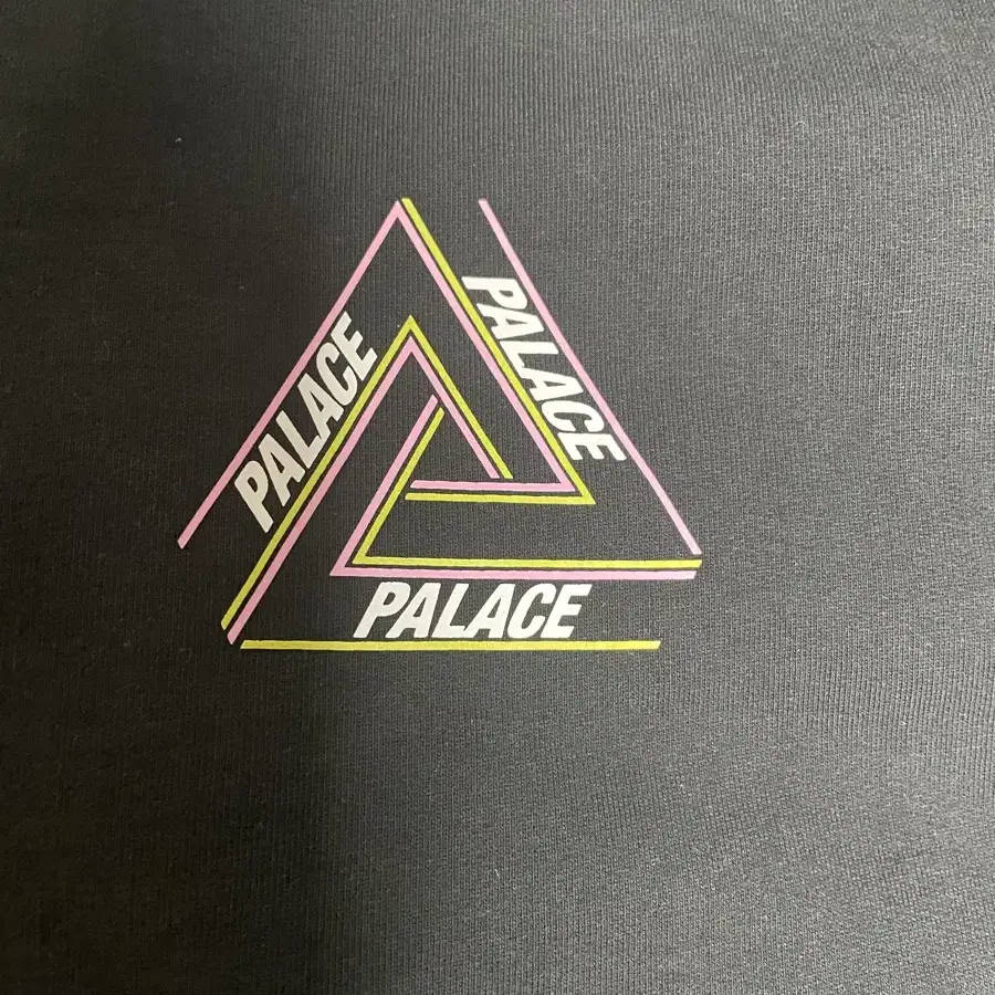 Palace 팔라스 베이지컬리 트라이퍼그 크루넥 XL