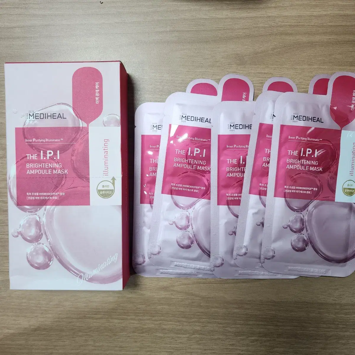 15 Mediheal IPE Eye Brightening Ampoule Masks