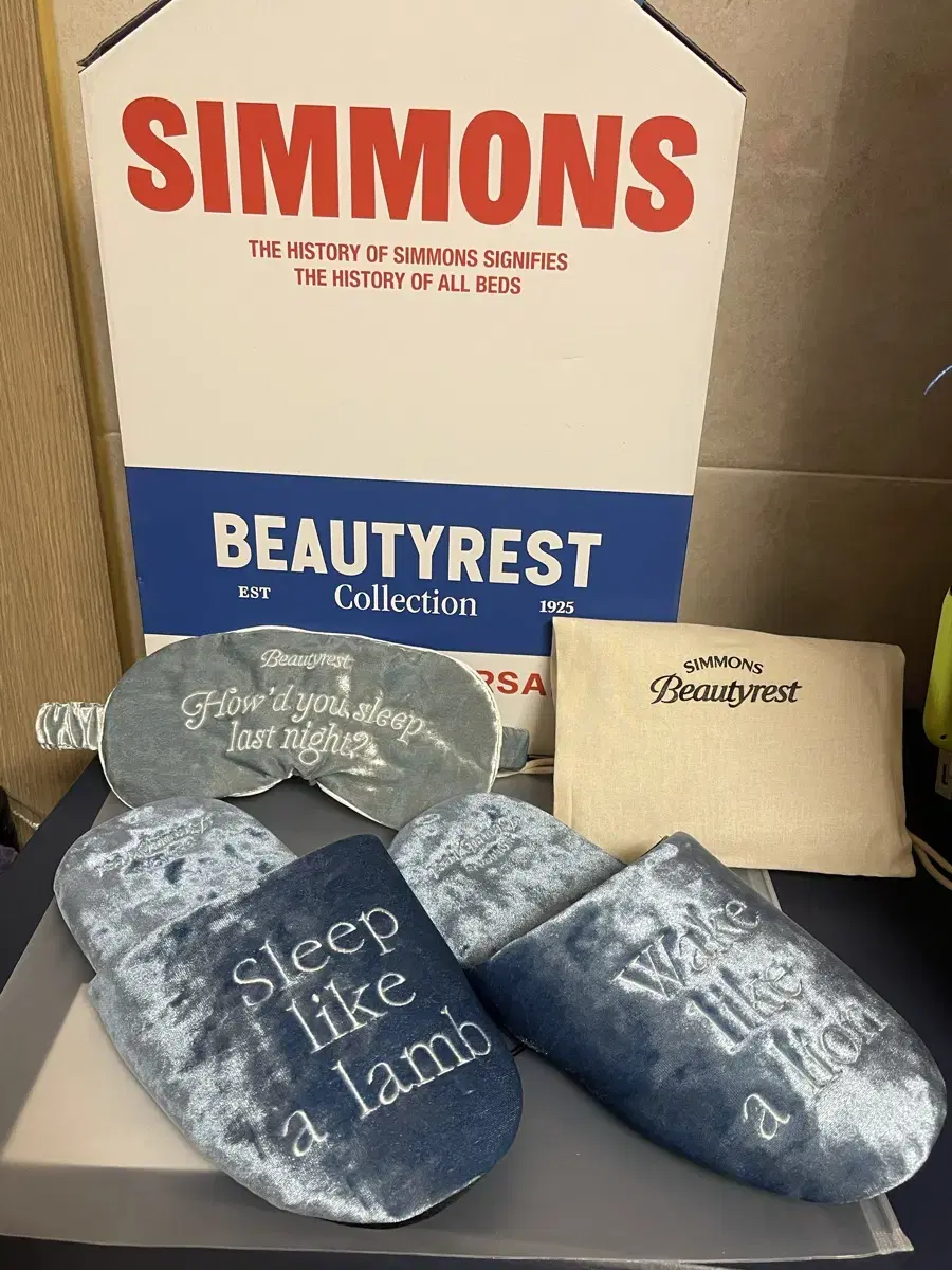 [NEW] Simmons Room Sleepers & Sleeping Pads (RRP $101,000)