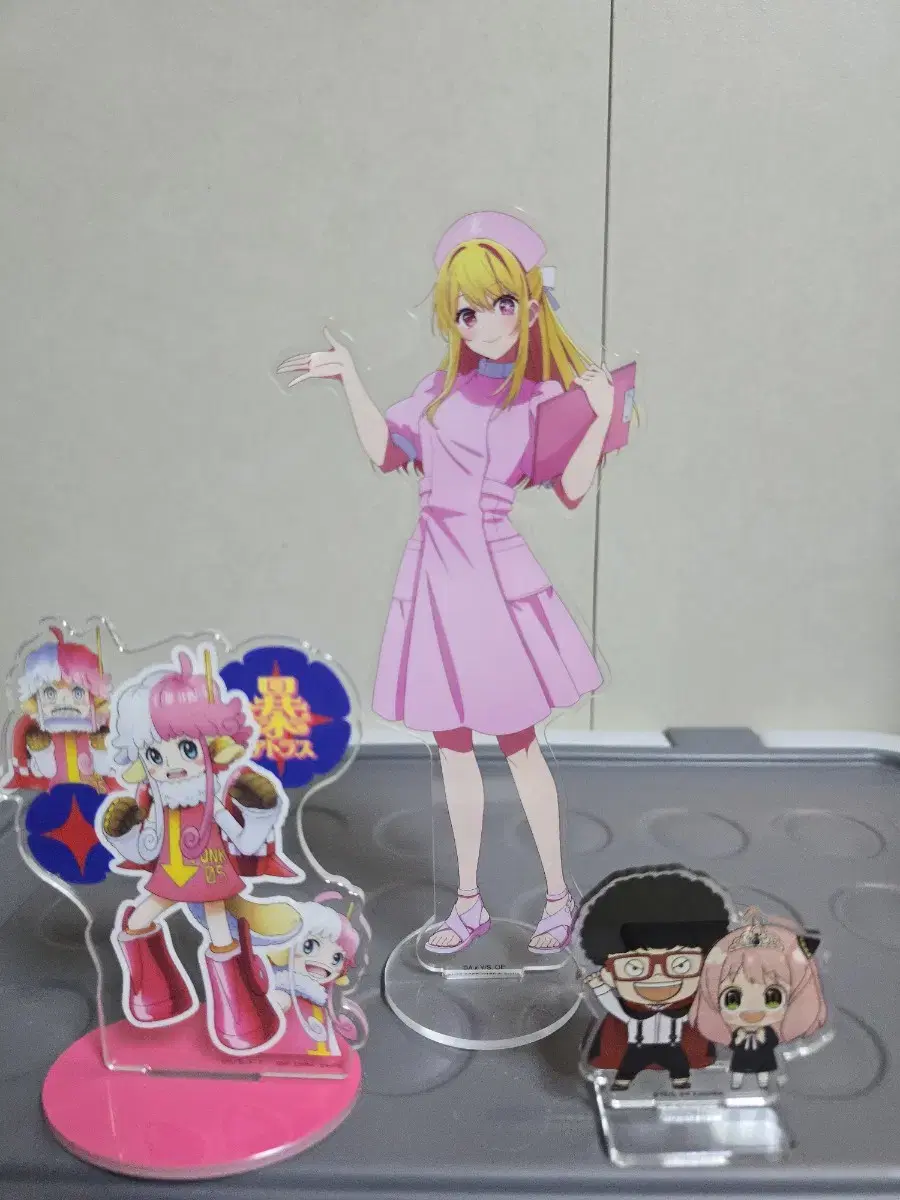 Favorite Child Goods - Ichibankuji LEW acrylic Stand