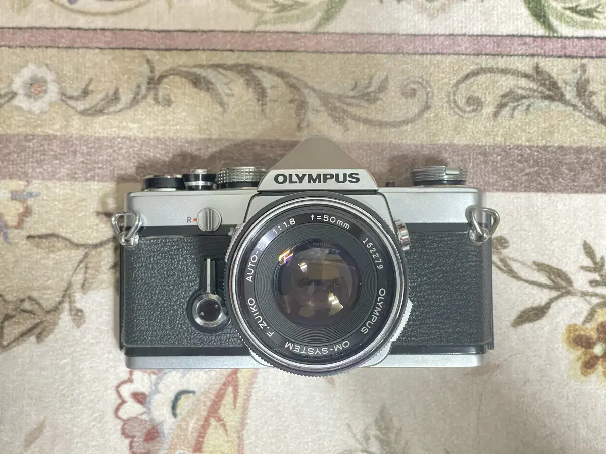 올림푸스 OM-1 + 50mm렌즈 // om1 기계식 필름카메라