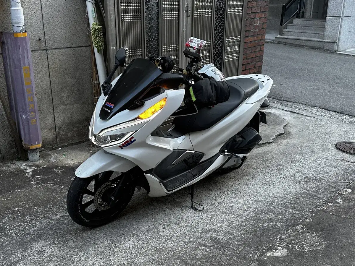 Pcx 20년식 대차